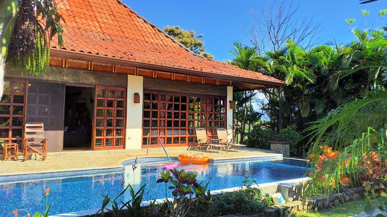 Tropical Balinese Villa Atenas Escobal エクステリア 写真